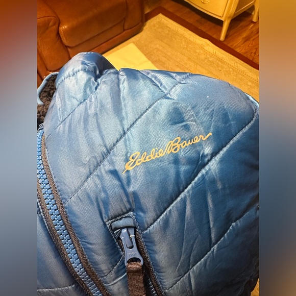 Eddie Bauer Kids size XS 5/6) reversible Puffer & fleece in excellent condition - Picture 10 of 13